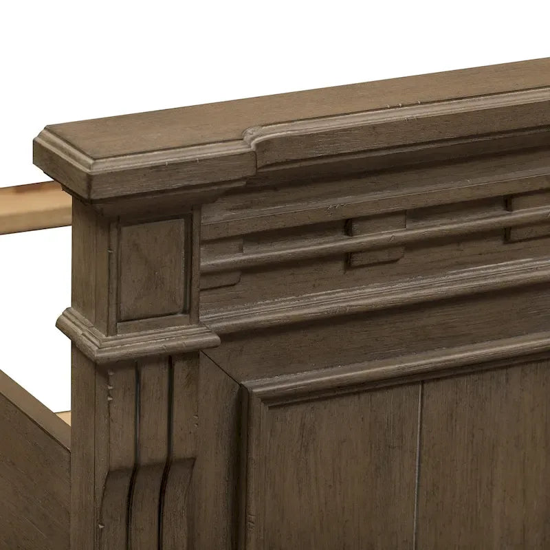 Lit en panneau de Rubberwood Taupe Dusty avec détails de Fretwork sculpté, Queen/King
