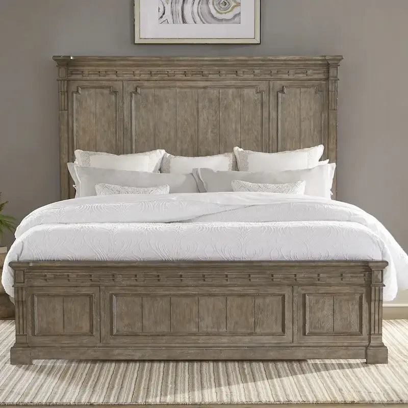 Lit en panneau de Rubberwood Taupe Dusty avec détails de Fretwork sculpté, Queen/King